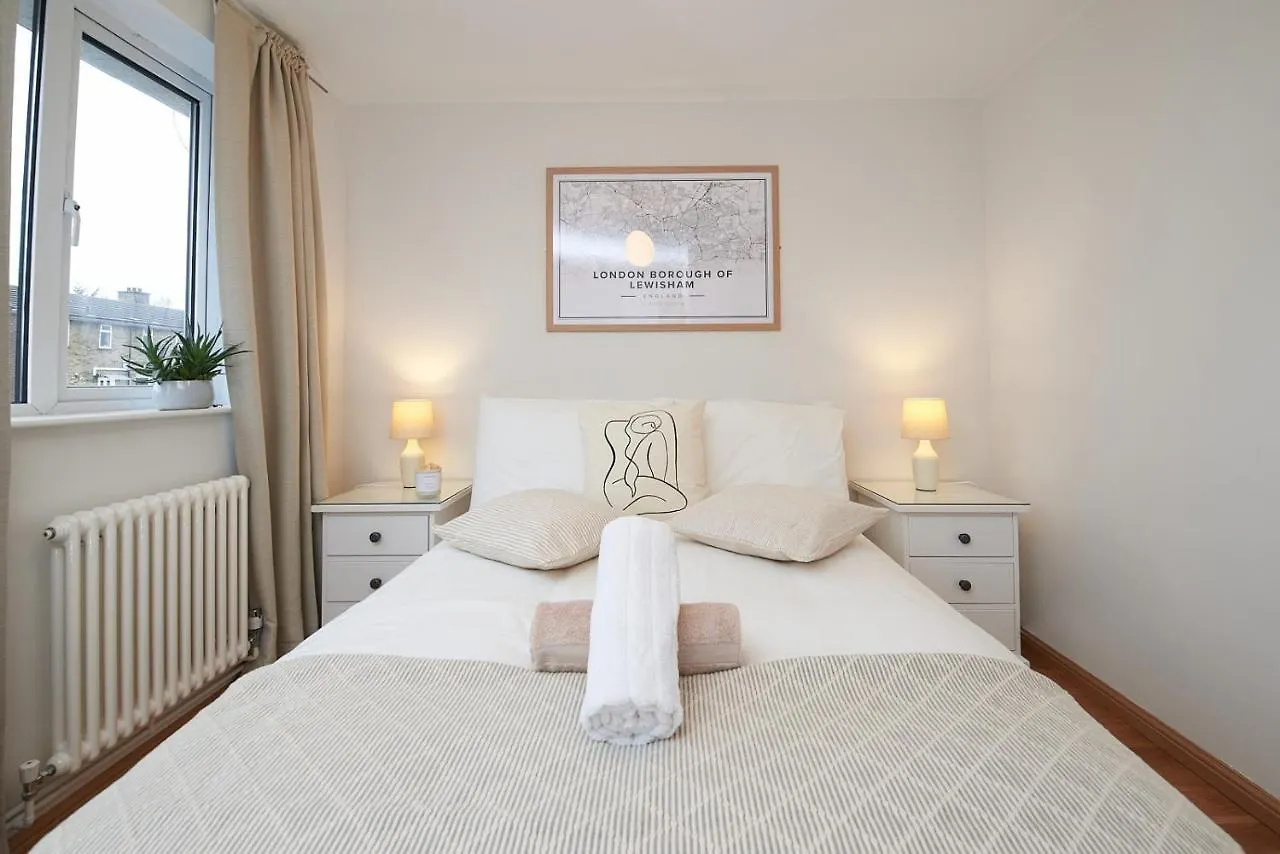 Ida Pod Places - Lewisham London United Kingdom